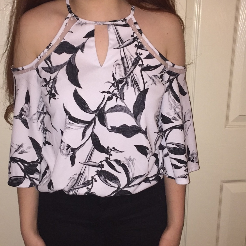 Open-Shoulder Black & White Blouse
